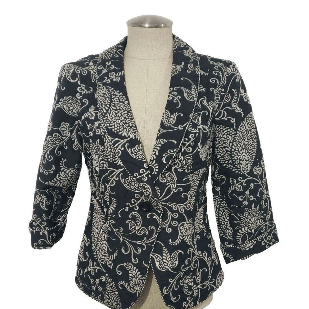CAbi Eliza Brocade Blazer 6 Small Black Cream Embroidered Jacket Casual Polished